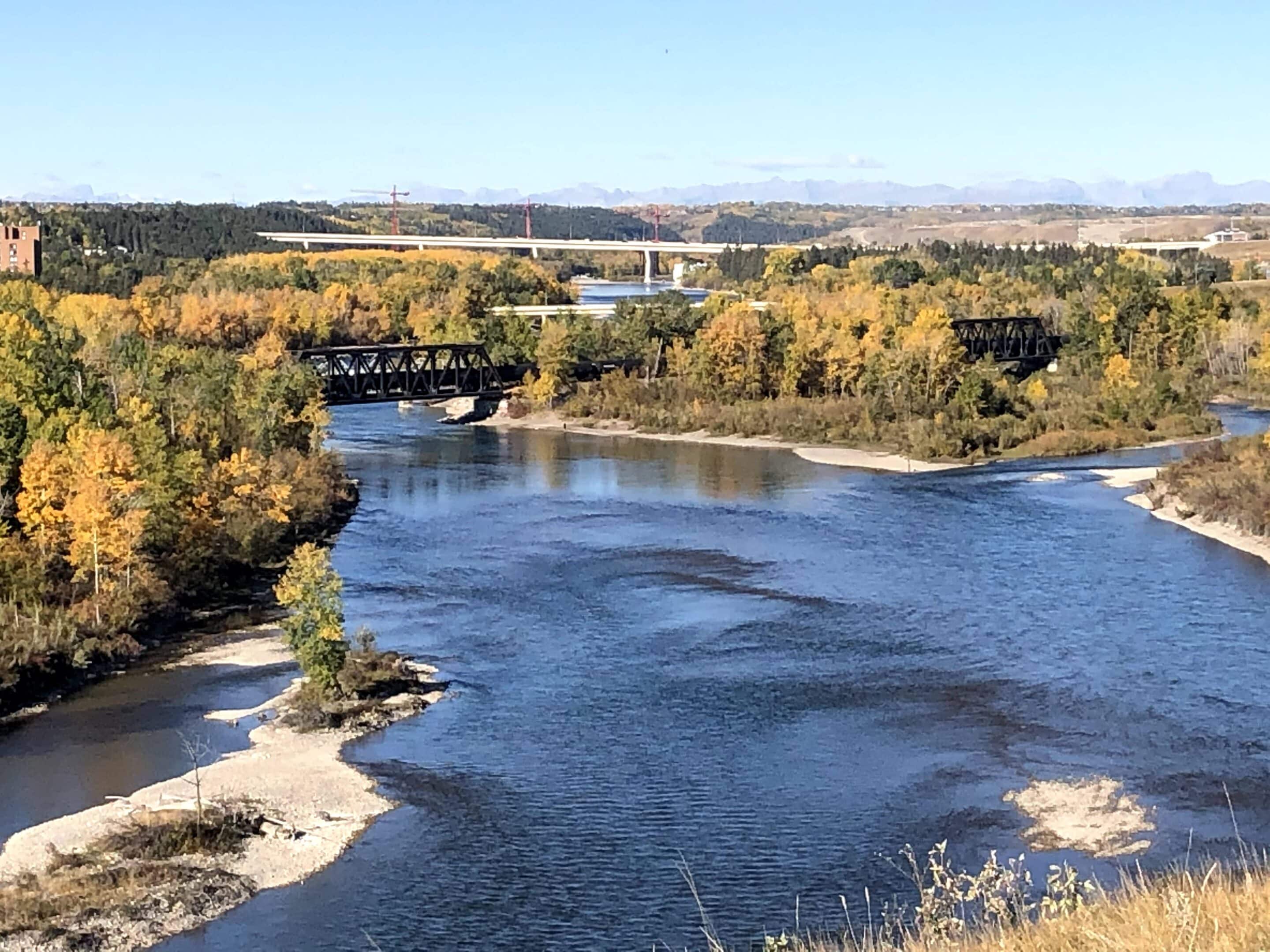 10- Bowmont Park Bow River & Rockies Fall views